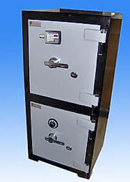 011XWP ARAS HOLDİNG MATKAP DELMEZ ÇELİK PARA KASASI 140*65*55cm 1000Kg  ( 2100€ )