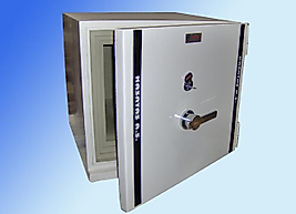 061  ELEKTRONİK DATA KASASI ( MY  DATA SAFE )  85*72*69cm 320Kg ( 2499€ ) Türkiye İçi Karğo Dahidir.
