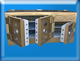 B180K3Ç2M2A4DERVİŞ TANK ZIRHLI CAM KİLİTLEMELİ BANKO TİPİ KUYUMCU ÜSTTE CAM KANALLI ALTIN ÇELİK PARA KASASI 85*180*60CM 1800KĞ ( 2700€ )