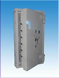 SHAMBRFORT TİPİ OKSİJENLE KESMEYE VE MATKAPLA DELMEYE KARŞI YÜKSEK GÜVENLİKLİ 15CM BETONLU ELEKTRONİK ŞİFRELİ KASA ODA KAPISI DIŞ 201*108*30CM İÇ BOŞLUK 180*92*30CM  975KĞ ( 3999€ )