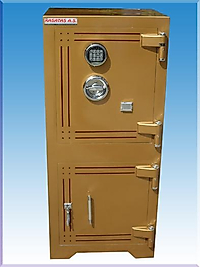 0010EAY 125 LİK KAHRAMANMARAŞ MODEL ALTI DOLAPLI ELEKTRONİK ŞİFRELİ ÇELİK KASA  125*55*45cm 250Kg ( 1250€ )