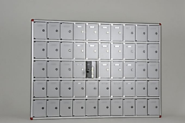 50 GÖZLÜ ALÜMİNYUM METAL KAPAKLI CEP TELEFONU DOLABI Ölçü: Ölçü: 5 X 139.9 X 102.2 h ( 4999€ )+KDV