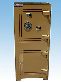 0010AY 125 LİK GAZİANTEP MODEL ALTI DOLAPLI  ANAHTARLI ÇELİK KASA  125*55*45cm 250Kg  Sadece ( 1250€  )
