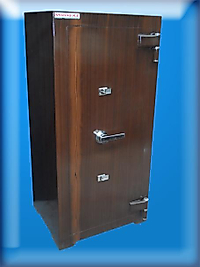 0012METİN IRAK TİPİ YÜKSEK GÜVENLİKLİ ÇELİK PARA KASASI 150*70*60CM 1000KĞ ( 2250€ )