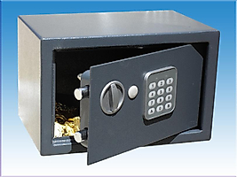 0018İEARTİKER228410 MUĞLA MARMARİS GOLDEN KEY HOTELS OTEL TİPİ ELEKTRONİK ŞİFRELİ ÇELİK PARA KASASI  18*28*18CM 4.6KĞ ( 99€ )