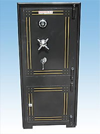 0011AM İZMİR ALİAĞA OFİS TİPİ ALTI DOLAPLI ANAHTARLI VE MEKANİK ŞİFRELİ ÇELİK PARA KASASI 140*60*50CM 350KĞ ( 1399€ )