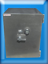 062E  İSTANBUL DİLER YATIRIM BANKASI TİPİ ELEKTRONİK ŞİFRELİ DATA KASASI ( İÇTEN KAPILI DATA SAFE ) DIŞ 105*75*82CM İÇ 65*44*47CM 330KĞ ( 2999€ ) 630 ADET LTO KAPASİTELİ