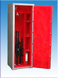 0017W4TFK  4 TÜFEKLİK 3 RAFLI WİNCHESTER SX3 130CM TÜFEK VE SİLAH MÜHİMMAT KOYMA YERLİ İÇİ DOLAPLI 2 ANAHTARLI TÜFEK KASASI 165*50*45CM İÇ 134*40*30CM 400KĞ ( 1500€ )