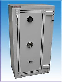 0143ETS İSTANBUL ZIRHLI ELEKTRONİK ŞİFRELİ  3 KASA KİLİTLİ DOLAPLI 2 SEYYAR RAFLI  SİLAH TÜFEK KASASI 143*75*55CM 320KĞ ( 1499€ )