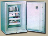 200LT KARTUŞ SAKLAMA KAPASİTELİ 1090DERECE YANGINA 2 SAAT DAYANIKLI DATA VERİ SAKLAMA KASASINI ( DATA SAFE DATA KASASI ) DIŞ 86*72*69cm İÇ 54*45*35cm 200Kg ( 1999€ )