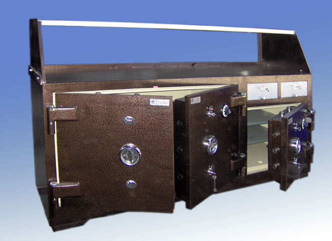 B200K3Ç2M2A6DMV 200cm'lik Trabzon  Kuyumcu Banko KasasI 95*200*75cm 2000Kg ( 2999€ )