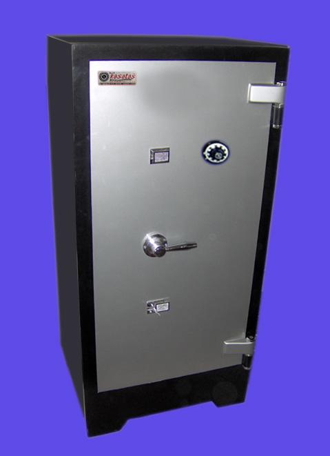 Süper Özel TekkapIlI Şifreli Tam ZIrhlI Kasa 125*60*50cm 660Kg ( 2500€ )