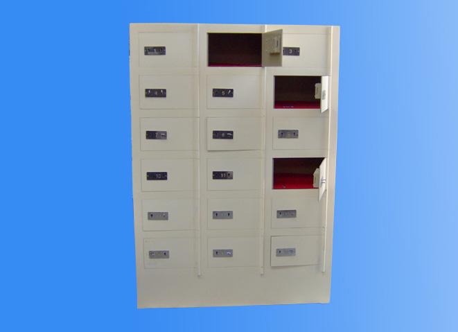 Beş YIldIzlI  ZIrhlI Otel Resepsiyon KasasI  18 Gözlü 177*125*45cm 180Kg ( 1799€ )+kdv ADRESE TESLİM
