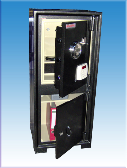 009ÇKE OFİS TİPİ ELEKTRONİK ŞİFRELİ ALTI KLASÖR YERLİ DİJİTAL ÇELİK SİLAH KASASI 115*48*40CM 200KĞ ( 899€ )+KDV ADRESE TESLİM