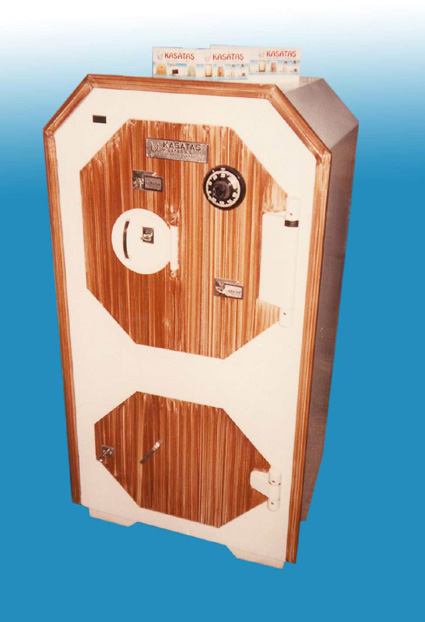 008E8EL YAPIMI 8 KÖŞE KAPAKLI İZMİT SÜPER ÖZEL TAM ZIRHLI ÇELİK PARA KASA SI TÜRKİYEDE TEK KAPAKLARI AKŞAP BOYALI 105*60*50CM 500KĞ ( 1499€ )+KDV