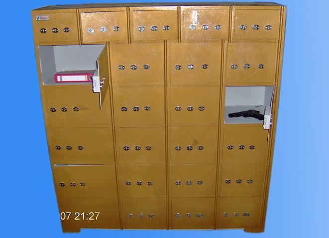 TABANCA TİPİ 25 GÖZLÜ ÖZEL GÜVENLİK GÖREVLİSİ SİLAH KASASI ( 5 ADET LAPTOP  BİLGİSAYAR GÖZLÜ )  150*150*40cm 200Kg ( 2499€ )