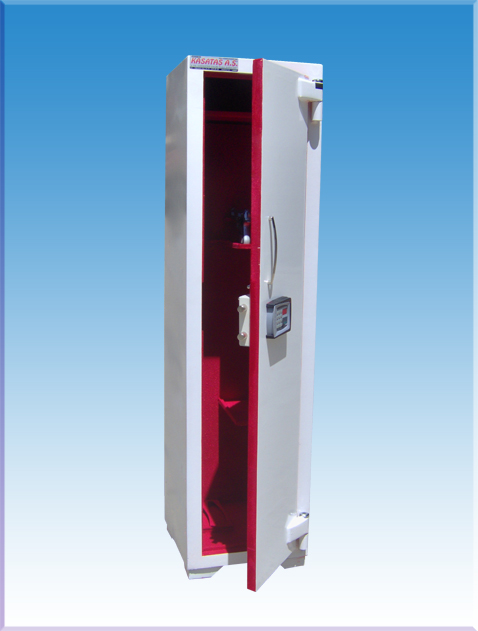 1003 KODLU 3 TÜFEKLİK ELEKTRONİK TÜFEK KASASI ( SABİT RAFLI İÇİ KADİFE KAPLI MÜHİMMAT VE TABANCA BÖLMELİ ) 150*38*38CM 75KĞ ( 999€ )