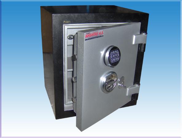 003AAE OFİS TİPİ EKSTRA TANK ZIRHLI AMERİKAN ELEKTRONİK ŞİFRELİ ÇELİK PARA KASASI 60*60*60CM 350KĞ ( 999€ )