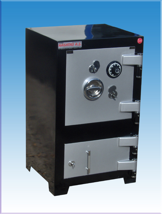 007ÇZM EV TİPİ TANK ZIRHLI ALTI DOLAPLI ÇELİK PARA KASASI 85*55*45CM 250KĞ ( 1700€ )