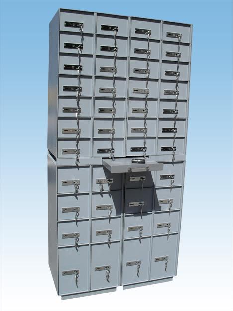 EK44 GÖZ BANKA KİRALIK KASASI İÇİ METAL DEN KUTULU MODEL ( 28 KÜÇÜK GÖZLÜ 13.3*24CM 12 ORTA BOY GÖZLÜ 19.3MM*24CM 4 BÜYÜK GÖZLÜ 40.5*24CM ) 208*100*48.5CM 500KĞ ( 4400€ )