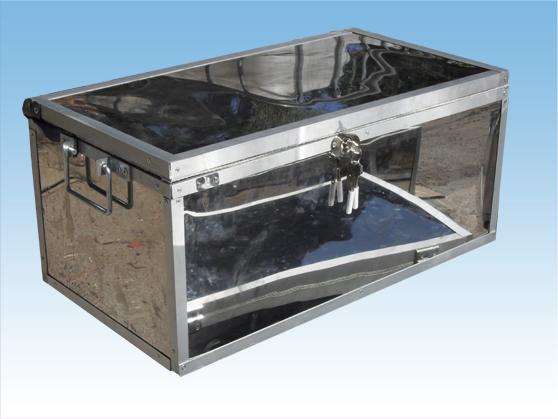 KONYA YAZMA ESERLER MÜZESİ KROM KİTAP TAŞIMA KASASI 30*40*75CM 23KĞ ( 750€ )+KDV ADRESE TESLİM
