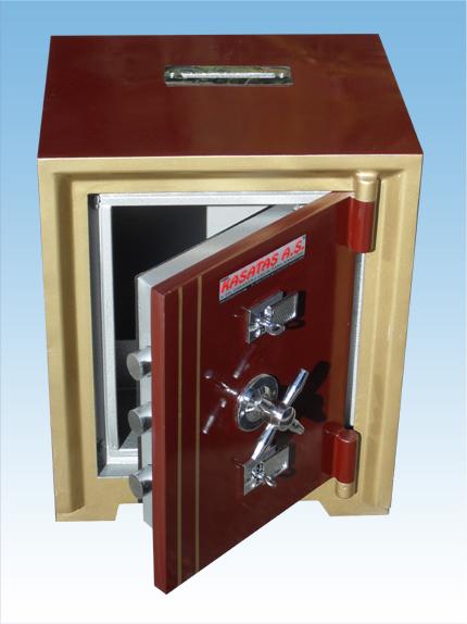002AK  İSTANBUL FULL PETROL KUMBARA TİPİ ÜSTEN ZARFLA PARA ATMA YERLİ ÇELİK PARA KASASI 55*44*38CM 105KĞ ( 550€ )