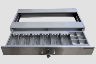 GÜLLÜOGLU BAKLAVA TİPİ 6 KAĞIT PARA 6 BOZUK PARA GÖZLÜ BANKA TİPİ PARA ÇEKMECESİ 9*64*45CM 9.5KĞ ( 169€ )
