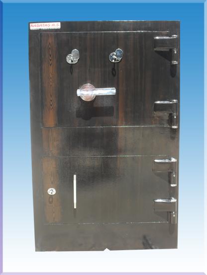 008GÇZMA GAZİANTEP TİPİ ALTI TEKERLİ ÇOK ÖZEL 5 GİZLİ GÖZLÜ ÖZEL ÇELİK PARA KASASI 105*70*55CM 400KĞ ( 1999€ )