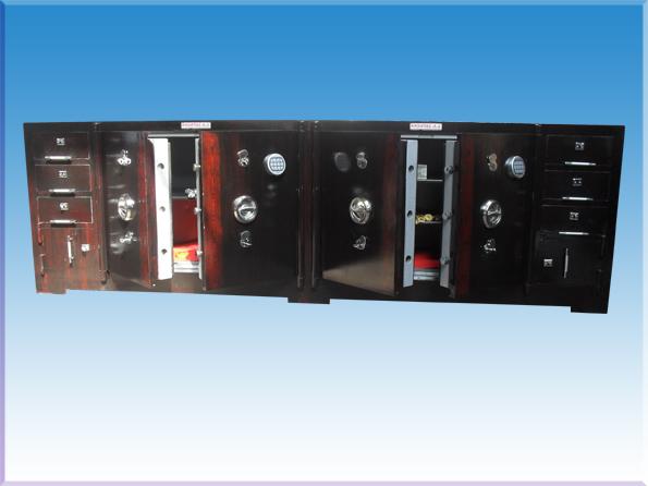 B280K4Ç6D2M2Y BANKO TİPİ 2 ELEKTRONİK ŞİFRELİ 4 KAPAKLI 6 ÇEKMECELİ2 DOLAPLI 6 GİZLİ GÖZLÜ KUYUMCU KASASI 85*280*80CM 2800KĞ ( 4200€ )