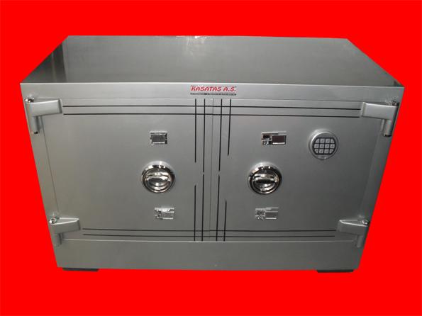 B120K2E14AMETİN MUĞLA ULA TANK ZIRHLI BANKO TİPİ KUYUMCU KASASI  80*120*60CM 1200KĞ ( 1800€ )