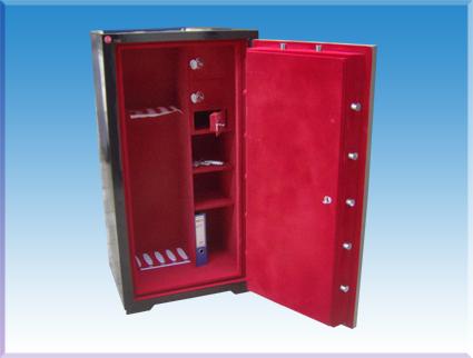 0135ETS İSTANBUL ZIRHLI ELEKTRONİK ŞİFRELİ 3 KASA KİLİTLİ DOLAPLI 2 SEYYAR RAFLI SİLAH KASASI ( 4 TÜFEK LİK ) TÜFEK KASASI 135*50*40CM 100KĞ ( 1399€ )
