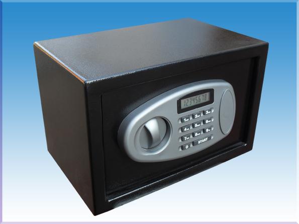 * 020KLYL OTEL TİPİ ANTALYA LCD EKRANLI ELEKTRONİK ŞİFRELİ KASA DIŞ  20*31*20CM İÇ  19*30*15CM 7KĞ ( 99€ )+KDV