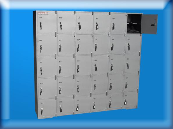 30 GÖZLÜ YALOVA İHLAS ARMUTLU TATİL KÖYÜ TİPİ ANAHTARLI ELBİSELİK VE TERLİK YERLİ  AYAKKABILIĞI 150*158*35CM 265KĞ ( 3995€ )