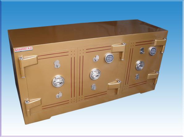 B164E2A6 MARDİN OFİS TİPİ YÜKSEK GÜVENLİKLİ 2 ELEKTRONİK ŞİFRELİ VE 6 ÖZEL ANAHTARLI BANKO TİPİ KUYUMCU KASASI 80*164*55CM 1640KĞ ( 2460€ )