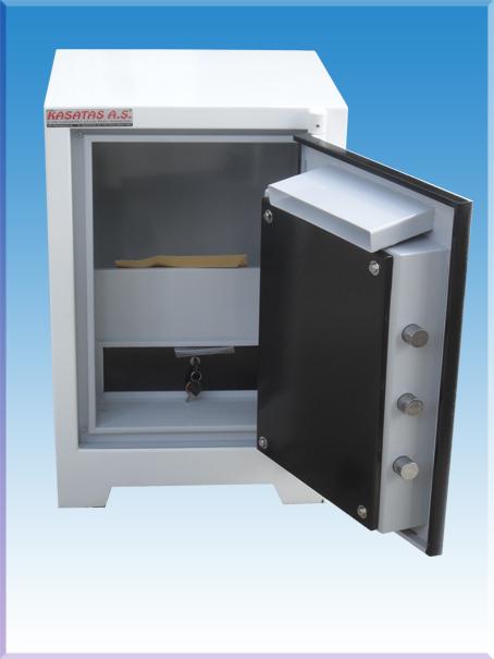 0075KÖ GAZİANTEP PARK OTEL TİPİ ÖNDEN A4 BÜYÜKLÜKTE BÜYÜK ZARF ATMA YERLİ KUMBARA KASA ZARF DELİGİ ( 3*26CM ) 75*50*44CM 200KĞ ( 750€ )