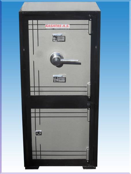 008AÖMASİS ÖZEL OFİS TİPİ ALTI DOLAPLI MASİS KOLLU BETONLU ÇELİK PARA KASASI 105*48*39CM 185KĞ ( 525€ )