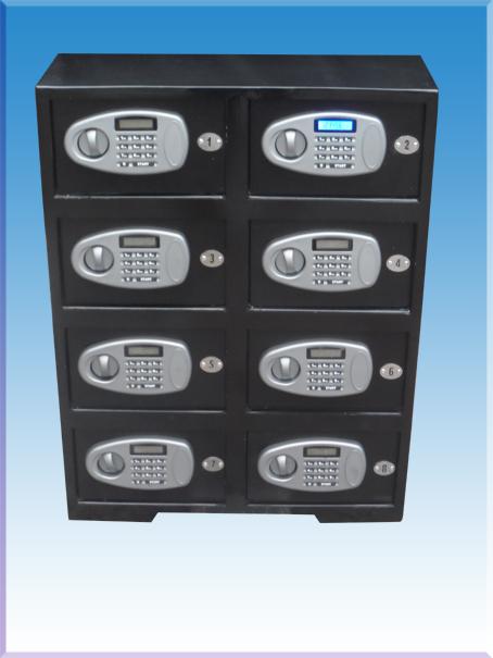 8 GÖZLÜ LCD EKRANDA İŞLEMLERİ GÖSTEREN ELEKTRONİK ŞİFRELİ OTEL RESEPSİYON EMANET KASASI 83*63*20CM 80KĞ ( 999€ )