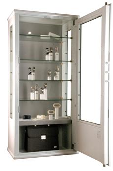 İÇİ LED AYDINLATMALI ZOR KIRILAN 10MM CAMLI SİLAH KASASI 175*130*46CM 200KĞ ( 4750€ )