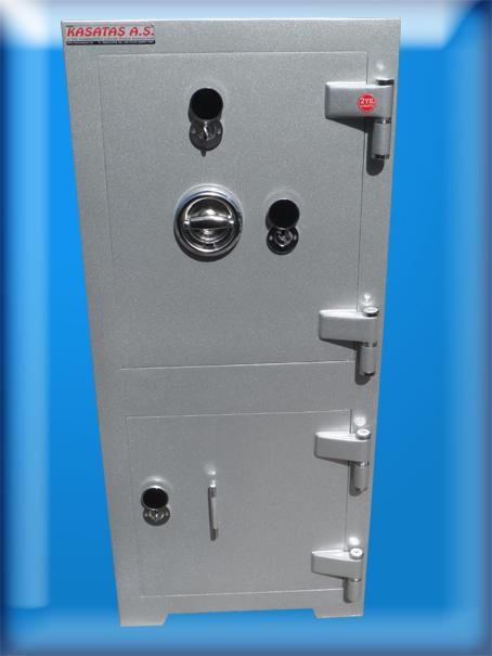 0010ÇHALİL ORDU FATSA TİPİ ALMAN TİPİ ÇELİK PARA KASASI 125*55*45CM 360 KĞ ( 799€ )