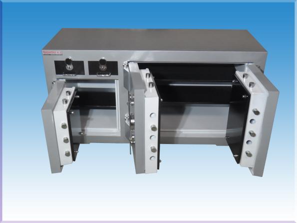 B160K3M24AÇ2X KAPAKLAR 15MM YAN GÖVDE 10MM OKSİJENLE VE MATKAPLA DELMEYE YÜKSEK GÜVENLİKLİ BANKO TİPİ 2 MEKANİK ŞİFRELİ KUYUMCU KASASI 80*160*60CM 1600KĞ ( 2400€ )