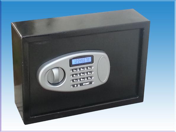 36 ANAHTAR YERLİ ACİL AÇMA ANAHTARLI LCD EKRANLI ELEKTRONİK ŞİFRELİ ANAHTAR DOLABI 25*35*15CM 8KĞ ( 499€ )