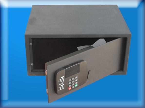0043MAKFANS 20 MOTORLU SÜRGÜLÜ TAM DİJİTAL LAPTOP TİPİ OTEL ODA ELEKTRONİK ŞİFRELİ EMANET KASASINI DIŞ 20*43*35CM İÇ 19*42*29CM 12.2KĞ ( 99€ )