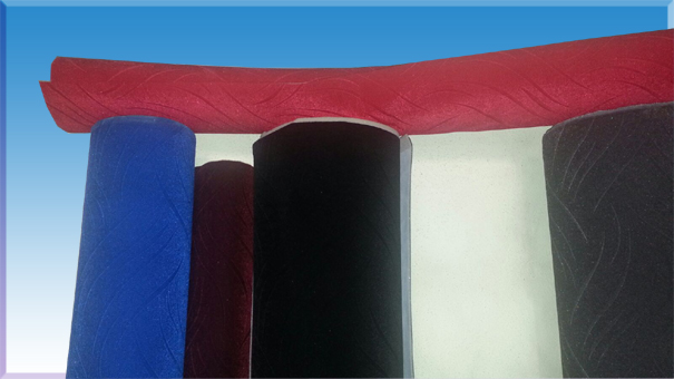 ZZZ997 YAPIŞTIRMA DESENLİ  KADİFE TİPİ SİLAH KASALARININ DIŞI VE İÇİNİ KAPLAMAK İÇİN KIRMIZI DESENLİ KUMAŞ M2 ( 99€ )