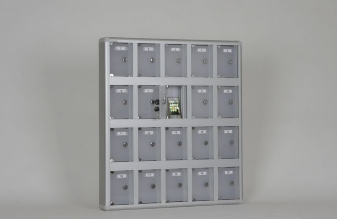 20 GÖZLÜ ALÜMİNYUM ÇERÇEVELİ CEP TELEFONU SAKLAMA DOLABI 75*72*10CM ( 499€ )+KDV