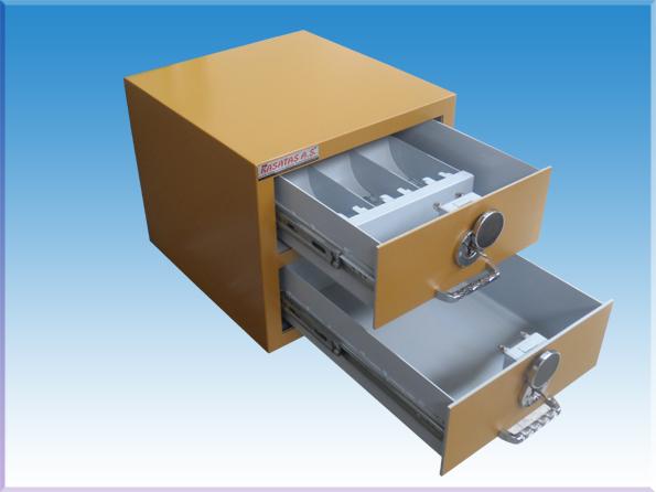 001ÇEKMECE ERÇELEBİ BAKLAVACI TİPİ 2 KASA ANAHTARLI ÇEKMECE MODEL ÇELİK KASA 40*50*40CM 50KĞ ( 899€ )
