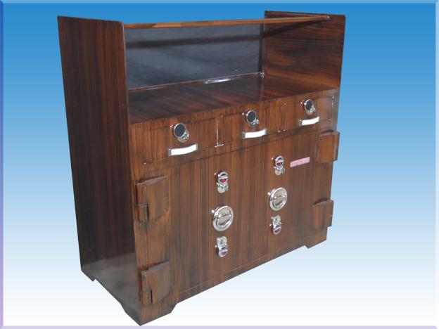 B120K2Ç31M3AGAH 120CM ZIRHLI BANKO TİPİ DIŞTAN 3 ÇEKMECELİ VİTRİNLİ YÜKSEK GÜVENLİKLİ KUYUMCU KASASI 85*120*55cm 1200Kg ( 1.800€ )