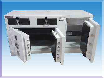 *B160K33Ç1M6A DİYARBAKIR BİSMİL 160 BANKO 3 KAPAKLI 2 ÇEKMECELİ 6 ANAHTARLI YÜKSEK GÜVENLİKLİ KUYUMCU KASASI 80*160*60CM 1600KĞ ( 2400€ )