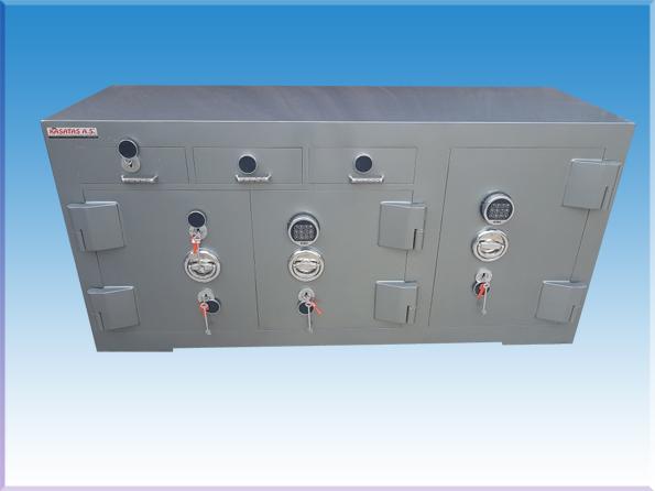 *B170E2K33Ç1M6A 170 GAZİANTEP BANKO TİPİ 3 KAPAKLI 3 ÇEKMECELİ 6 ANAHTARLI YÜKSEK GÜVENLİKLİ KUYUMCU KASASI 80*170*60CM 1700KĞ ( 2550€ )
