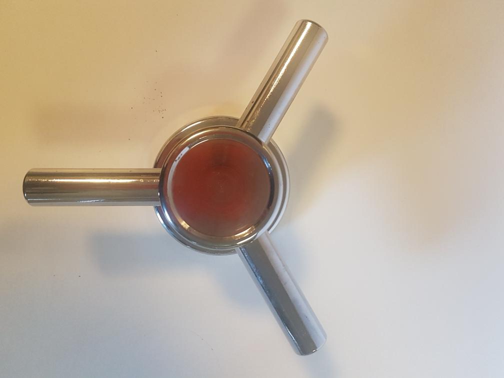 , KÜÇÜK BOY 3 ADET YUVARLAK PARMAKLI 60MM ÇAPINDA YUVARLAK GÖVDELİ 3 LÜ BANKA KAPISI KOLU ( 49€ )+KDV