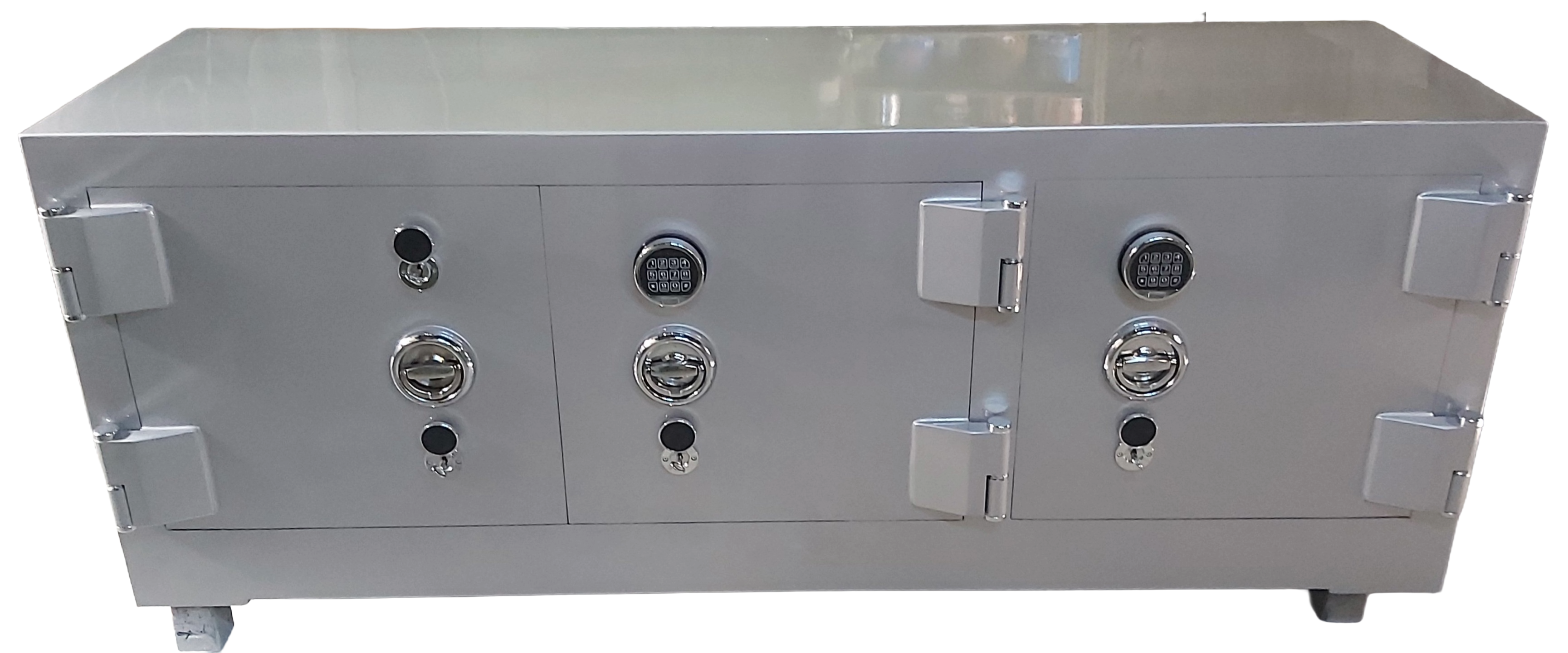 B200YÜCEL   200 CM LİK ALMAN TİPİ YÜKSEK GÜVENLİKLİ BANKO KUYUMCU KASASI 80*200*60CM 2 TON ( 2399€ )